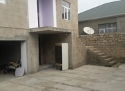 Satılır 6 otaqlı 260 m2 həyət evi 28 Mall