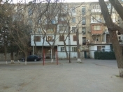 Satılır 3 otaqlı 80 m2 köhnə tikili Montin