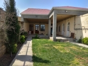 İcarəyə verilir 4 otaqlı 270 m2 bağ evi Buzovna