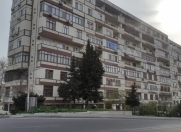 Satılır 4 otaqlı 96 m2 köhnə tikili 4 mkr