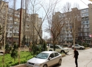 Satılır 3 otaqlı 50 m2 köhnə tikili İnşaatçılar m.