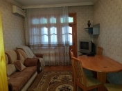 İcarəyə verilir 2 otaqlı 60 m2 köhnə tikili Gənclik m.