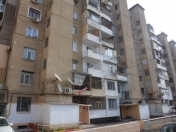 İcarəyə verilir 3 otaqlı 95 m2 köhnə tikili Əhmədli m.