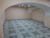 Satılır 1 otaqlı 135 m2 obyekt 28 Mall