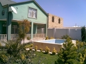İcarəyə verilir 5 otaqlı 210 m2 bağ evi Buzovna
