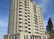 İcarəyə verilir 4 otaqlı 160 m2 yeni tikili Nizami m.