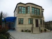 Satılır 4 otaqlı 180 m2 bağ evi Novxanı