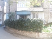 Satılır 1 otaqlı 17 m2 köhnə tikili 8 km