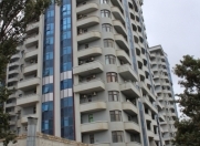 Satılır 3 otaqlı 200 m2 yeni tikili Nizami m.