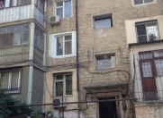 Satılır 2 otaqlı 52 m2 köhnə tikili 8 mkr