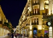 Satılır 6 otaqlı 300 m2 obyekt Azərbaycan kinoteatrı