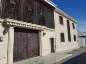 Satılır 7 otaqlı 305 m2 həyət evi Gəncə