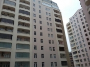 Satılır 4 otaqlı 165 m2 yeni tikili Gənclik m.