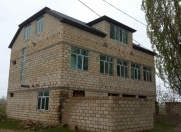 Satılır 8 otaqlı 154 m2 villa Quba