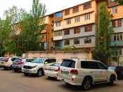 İcarəyə verilir 2 otaqlı 52 m2 köhnə tikili Memar Əcəmi m.