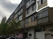 Satılır 2 otaqlı 70 m2 köhnə tikili Bakıxanov
