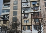 Satılır 2 otaqlı 60 m2 köhnə tikili Qara Qarayev m.