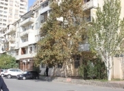 İcarəyə verilir 2 otaqlı 55 m2 köhnə tikili Nəriman Nərimanov m.