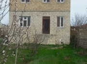 Satılır 5 otaqlı 160 m2 həyət evi Saray