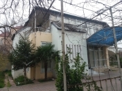 Satılır 10 otaqlı 250 m2 bağ evi Novxanı