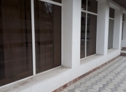 İcarəyə verilir 4 otaqlı 160 m2 obyekt 8 mkr