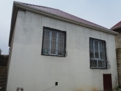 Satılır 3 otaqlı 74 m2 həyət evi Hövsan