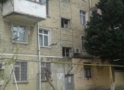 Satılır 85 otaqlı 70 m2 köhnə tikili Neftçilər m.