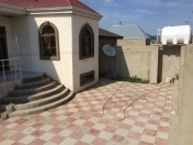 Satılır 4 otaqlı 130 m2 həyət evi Y.Suraxanı