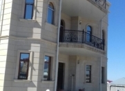 İcarəyə verilir 7 otaqlı 700 m2 həyət evi Qəbələ