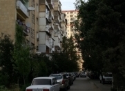Satılır 2 otaqlı 75 m2 köhnə tikili 7 mkr