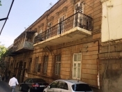Satılır 4 otaqlı 150 m2 köhnə tikili İçəri Şəhər m.