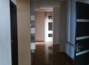 Satılır 3 otaqlı 128 m2 yeni tikili Bakıxanov