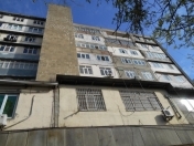 Satılır 3 otaqlı 80 m2 köhnə tikili Elmlər Akademiyası m.