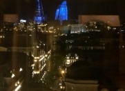 Satılır 5 otaqlı 160 m2 yeni tikili Hilton otel