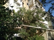 Satılır 2 otaqlı 48 m2 köhnə tikili Elmlər Akademiyası m.