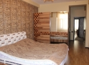 Satılır 4 otaqlı 150 m2 yeni tikili İnşaatçılar m.