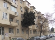 Satılır 1 otaqlı 36 m2 köhnə tikili İnşaatçılar m.