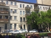 Satılır 5 otaqlı 200 m2 obyekt Səbail r.