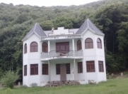 Satılır 6 otaqlı 200 m2 həyət evi Quba