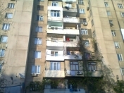 Satılır 4 otaqlı 110 m2 köhnə tikili Gənclik m.