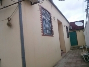 Satılır 6 otaqlı 2.5 m2 həyət evi Ukrayna dairəsi