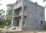 Satılır 8 otaqlı 385 m2 villa Buzovna