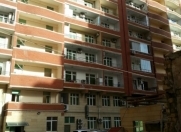 İcarəyə verilir 4 otaqlı 150 m2 yeni tikili Moskva univermağı