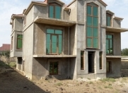 Satılır 7 otaqlı 381 m2 villa Novxanı