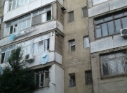 Satılır 4 otaqlı 100 m2 köhnə tikili 9 mkr