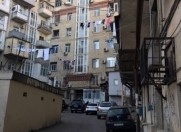 Satılır 2 otaqlı 54 m2 köhnə tikili Elmlər Akademiyası m.