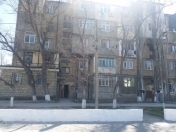 Satılır 3 otaqlı 58 m2 köhnə tikili Montin