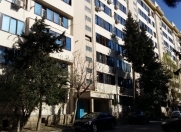 Satılır 4 otaqlı 110 m2 köhnə tikili Sərhədçi İdman kompleksi