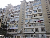 Satılır 2 otaqlı 50 m2 köhnə tikili Binəqədi r.