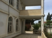 Satılır 6 otaqlı 240 m2 bağ evi Novxanı